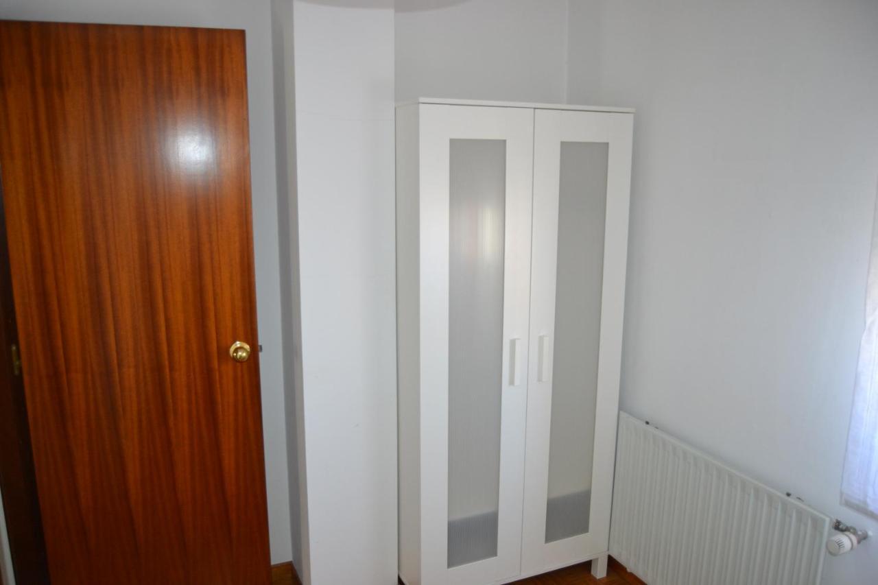 Inmoinsuas Train Station Appartement Sarria Buitenkant foto
