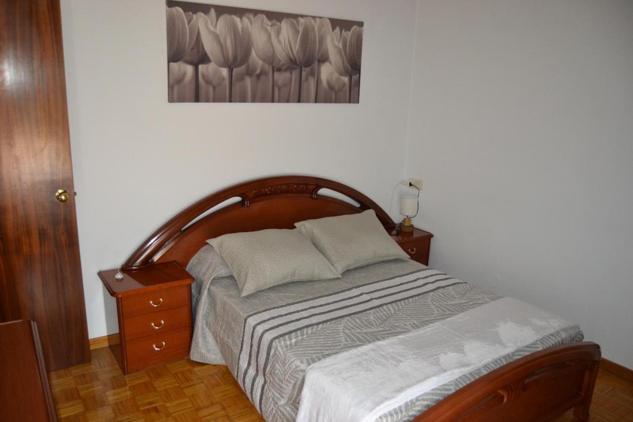 Inmoinsuas Train Station Appartement Sarria Buitenkant foto